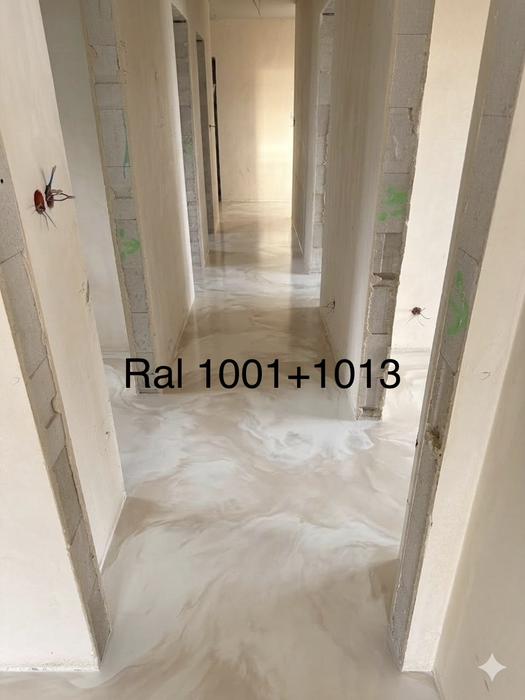 Dom – korytarz posadzka swirl